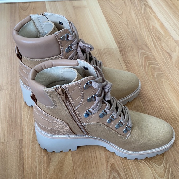 DolceVita Booties - Picture 9 of 12